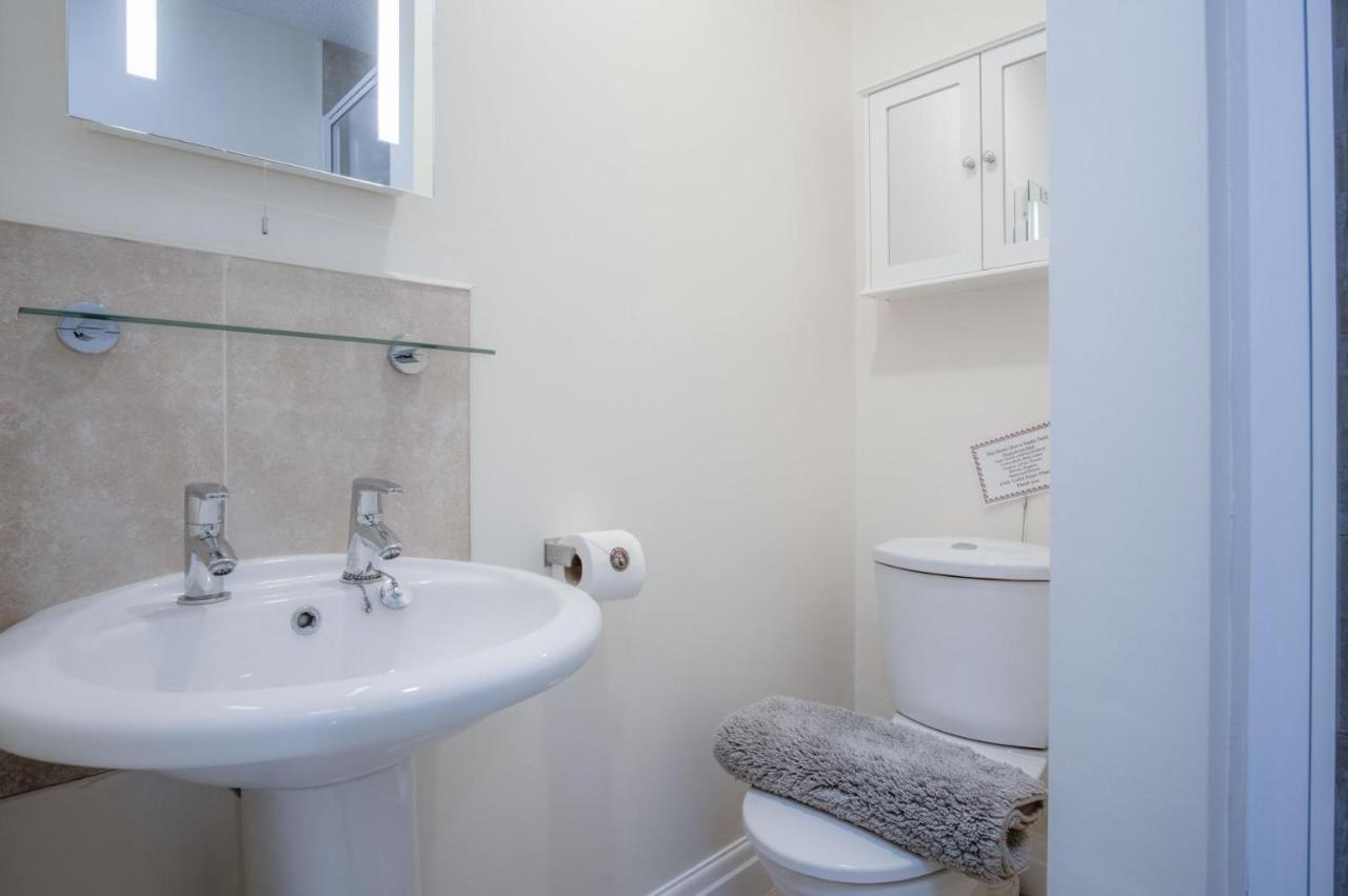North Beach Heights - 2 Bedroom Penthouse - Tenby Exteriér fotografie