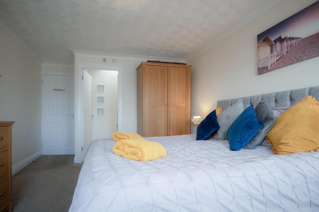North Beach Heights - 2 Bedroom Penthouse - Tenby Exteriér fotografie