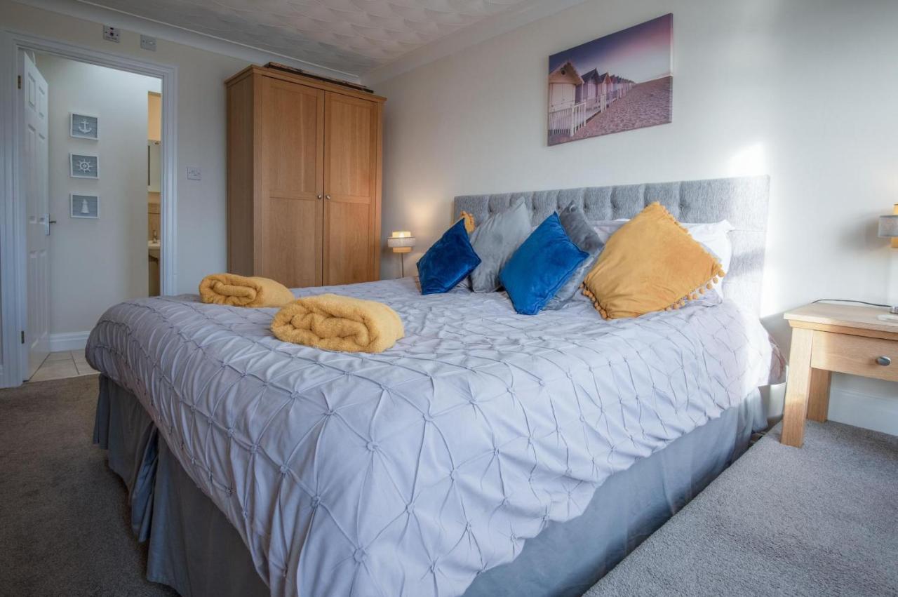 North Beach Heights - 2 Bedroom Penthouse - Tenby Exteriér fotografie
